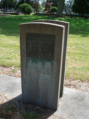 Picture of TARUHERU cemetery, block S, plot 80.