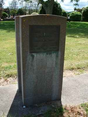 Picture of TARUHERU cemetery, block S, plot 87.