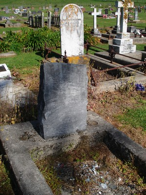 Picture of TOKOMARU BAY cemetery, block TKB, plot 21.