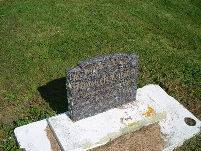 Picture of TOKOMARU BAY cemetery, block TKG, plot 80.