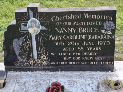 Picture of TOKOMARU BAY cemetery, block TKI, plot 152.