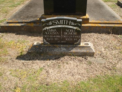 Picture of TOLAGA BAY cemetery, block TOL17, plot 12.