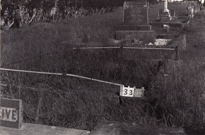 Historic picture of Makaraka cemetery, block MKA, plot 33.