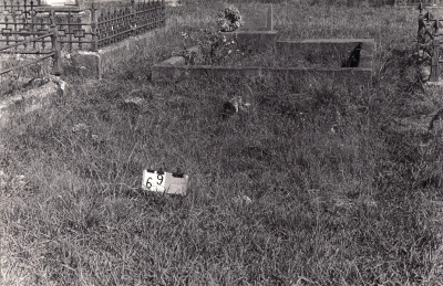 Historic picture of MAKARAKA cemetery, block MKA, plot 69.