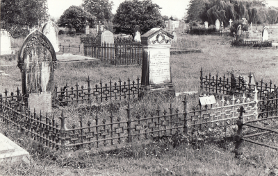 Historic picture of Makaraka cemetery, block MKA, plot 79.