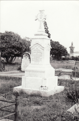 Historic picture of Makaraka cemetery, block MKB, plot 100B.