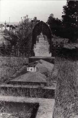 Historic picture of Makaraka cemetery, block MKB, plot 141.