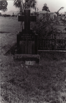 Historic picture of MAKARAKA cemetery, block MKB, plot 183.