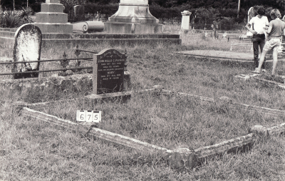 Historic picture of Makaraka cemetery, block MKB, plot 675.