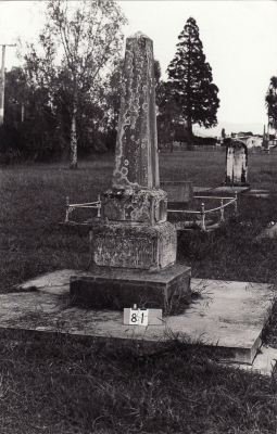 Historic picture of Makaraka cemetery, block MKB, plot 81.