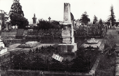 Historic picture of Makaraka cemetery, block MKB, plot 91.