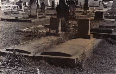 Historic picture of Makaraka cemetery, block MKC, plot 1162.