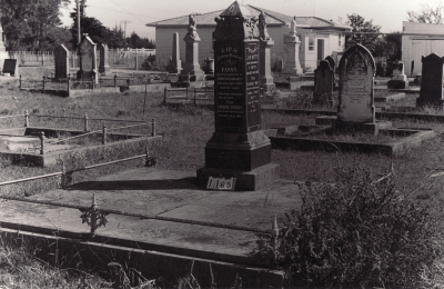 Historic picture of Makaraka cemetery, block MKC, plot 1165.