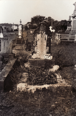 Historic picture of MAKARAKA cemetery, block MKC, plot 1183.