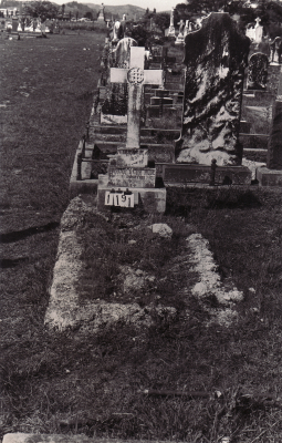 Historic picture of Makaraka cemetery, block MKC, plot 1191.