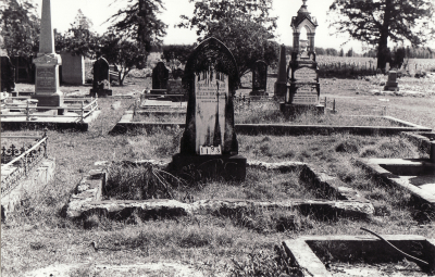 Historic picture of Makaraka cemetery, block MKC, plot 1193.