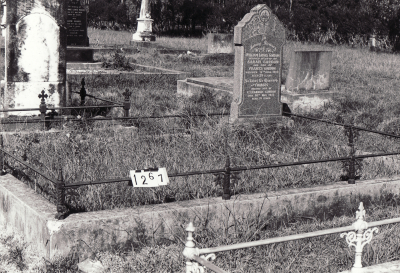 Historic picture of Makaraka cemetery, block MKC, plot 1266.