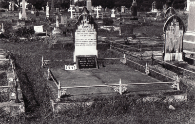 Historic picture of Makaraka cemetery, block MKC, plot 1277.