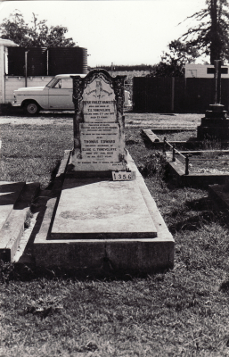 Historic picture of Makaraka cemetery, block MKC, plot 1356A.