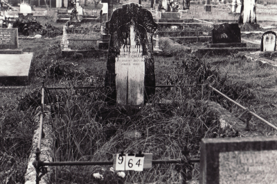 Historic picture of MAKARAKA cemetery, block MKC, plot 964.