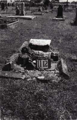 Historic picture of Makaraka cemetery, block MKF, plot 1112.