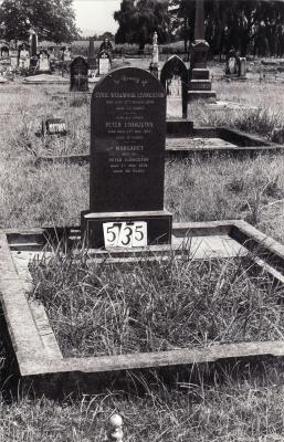 Historic picture of Makaraka cemetery, block MKG, plot 535.