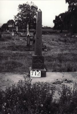 Historic picture of Makaraka cemetery, block MKG, plot 712.