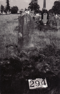 Historic picture of Makaraka cemetery, block MKH, plot 279.