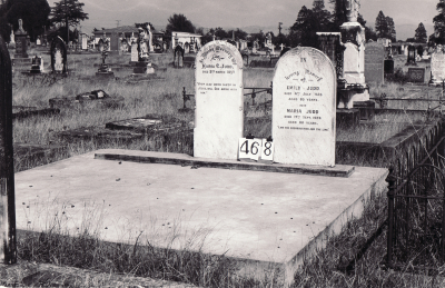 Historic picture of Makaraka cemetery, block MKH, plot 468.