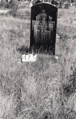 Historic picture of Makaraka cemetery, block MKH, plot 475.