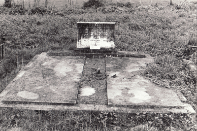 Historic picture of Makaraka cemetery, block MKI, plot 862.