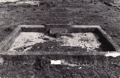 Historic picture of Makaraka cemetery, block MKM, plot 1086.