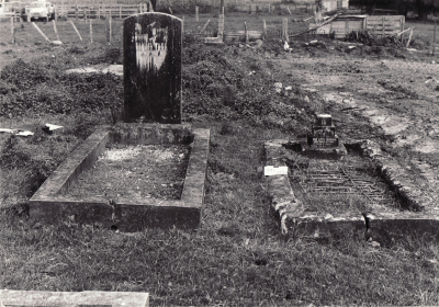 Historic picture of Makaraka cemetery, block MKM, plot 1445.