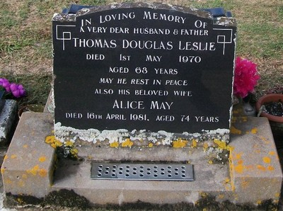 Historic picture of Taruheru cemetery, block 28, plot 471.