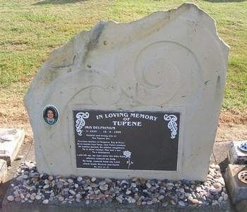 Historic picture of Taruheru cemetery, block 37, plot 356.